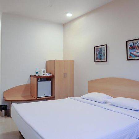 Hotel Tirupur Exteriér fotografie