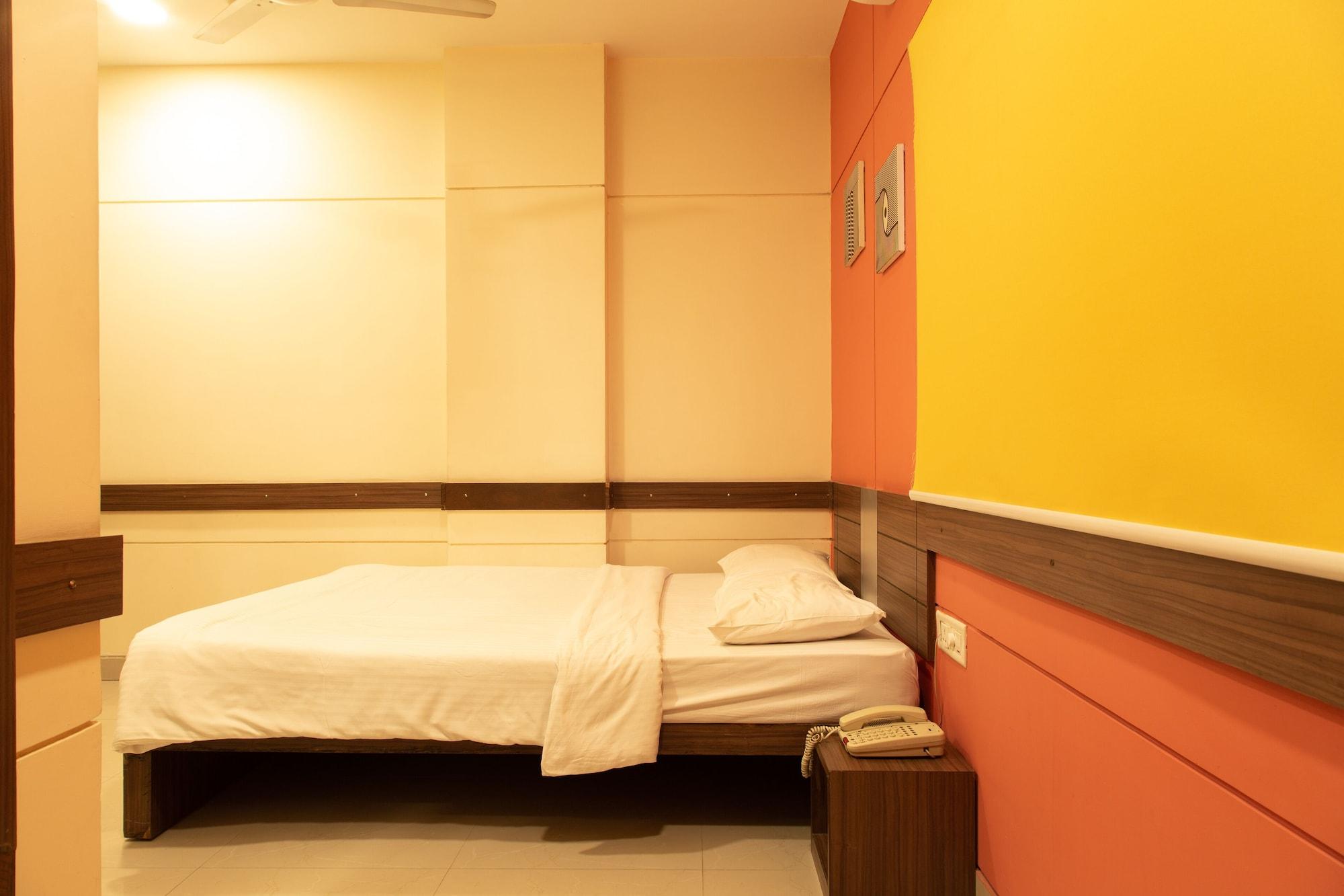 Hotel Tirupur Exteriér fotografie