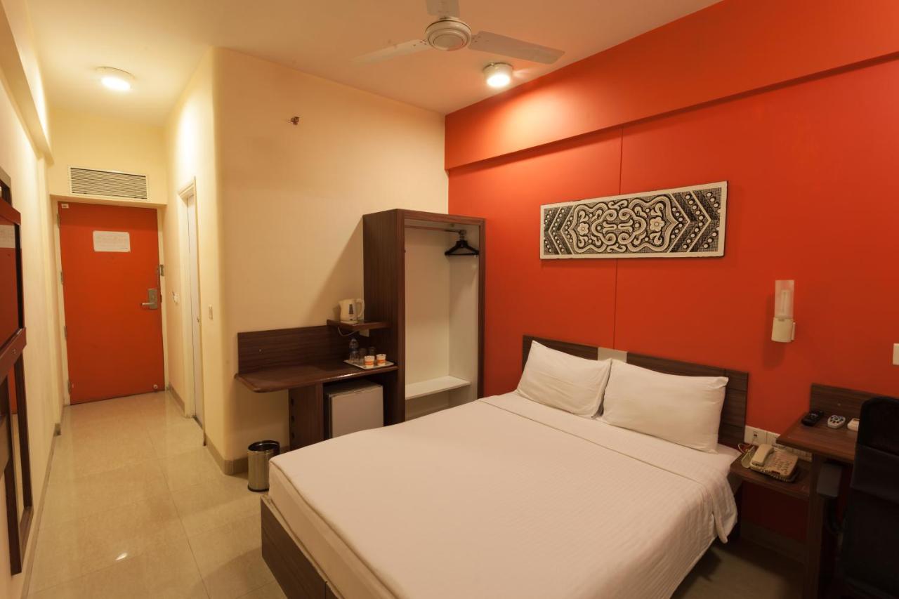 Hotel Tirupur Exteriér fotografie