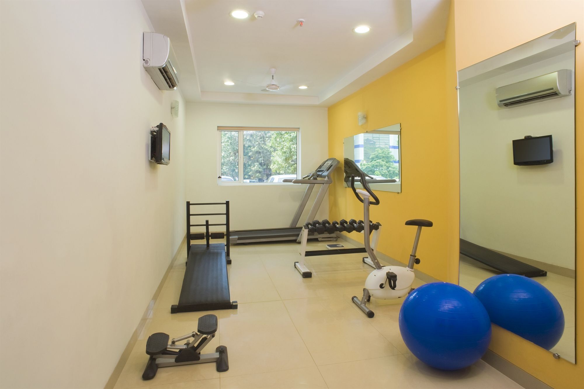 Hotel Tirupur Exteriér fotografie